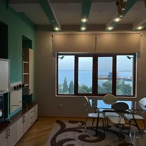 Old Sea View Апартаменты Баку
