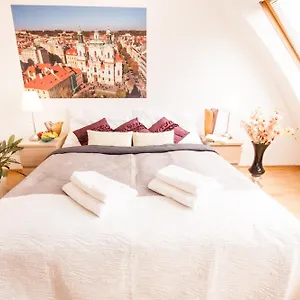 Wenceslas Square Lofts Lejlighed
